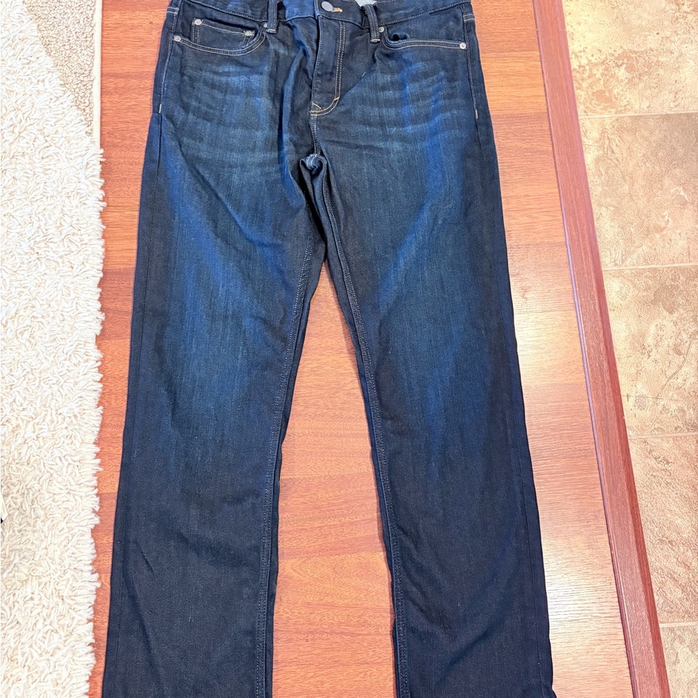 Banana Republic Men’s Traveler Jeans size 33x30 dark wash